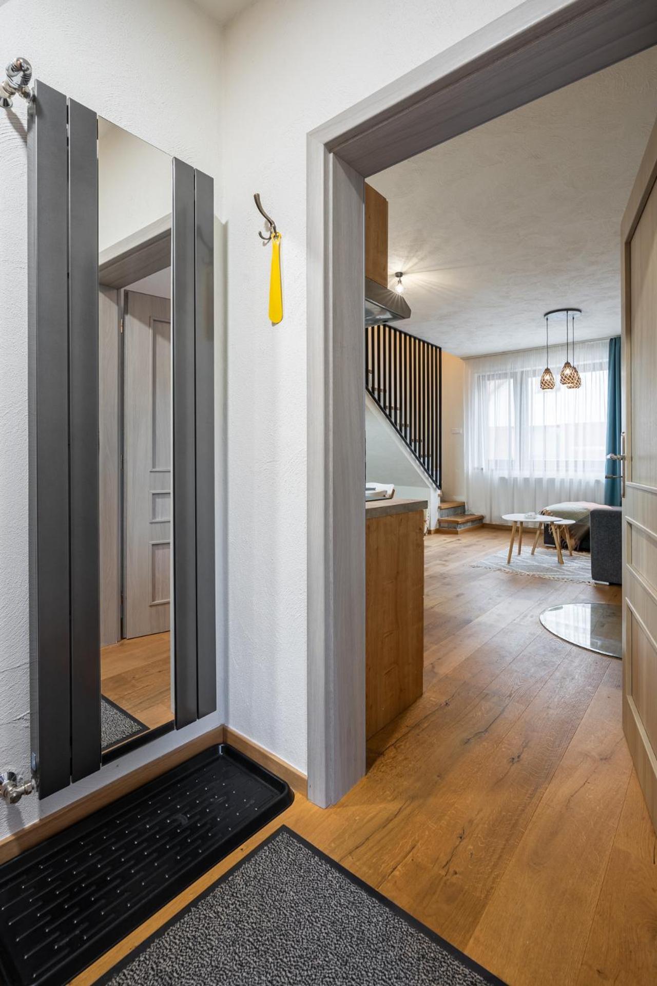 Aparment Klara-Chopok-3 Ski Resorts Within 15 Min, 24H Reception, Washer มีโต ป็อด จุมเบียรอม ภายนอก รูปภาพ